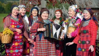 Льется музыка над Волгой