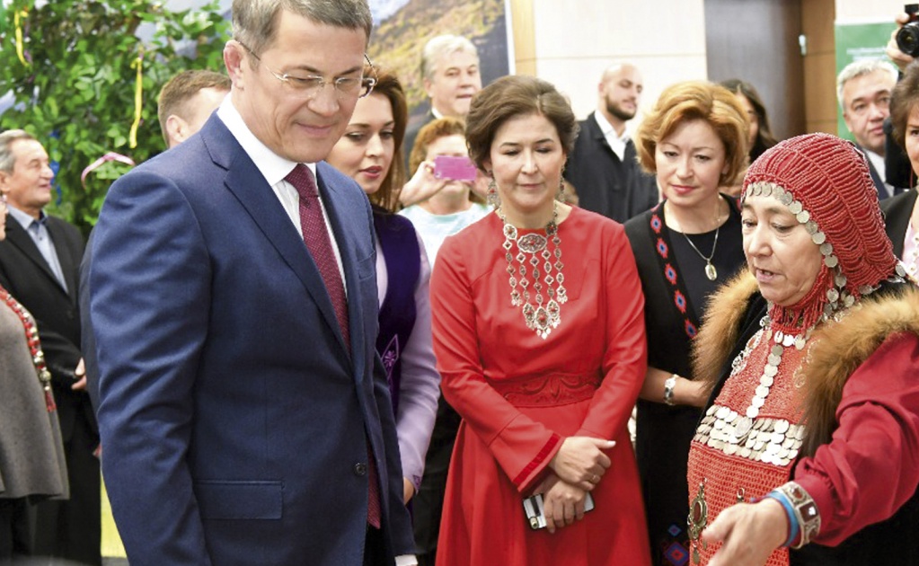 Дан приказ ему на Волгу