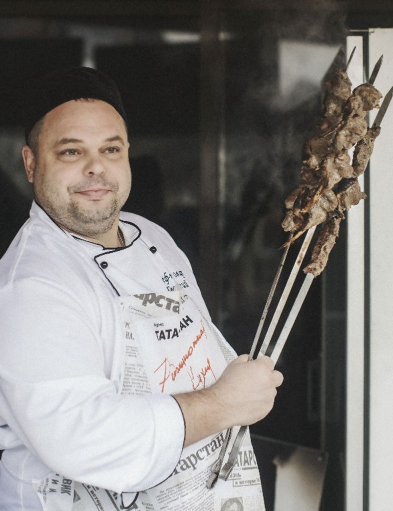 Георгий Тамразов: «Халяльных блюд нет, есть традиции в&nbsp;приготовлении халяльных продуктов с&nbsp;высокими качественными характеристиками»