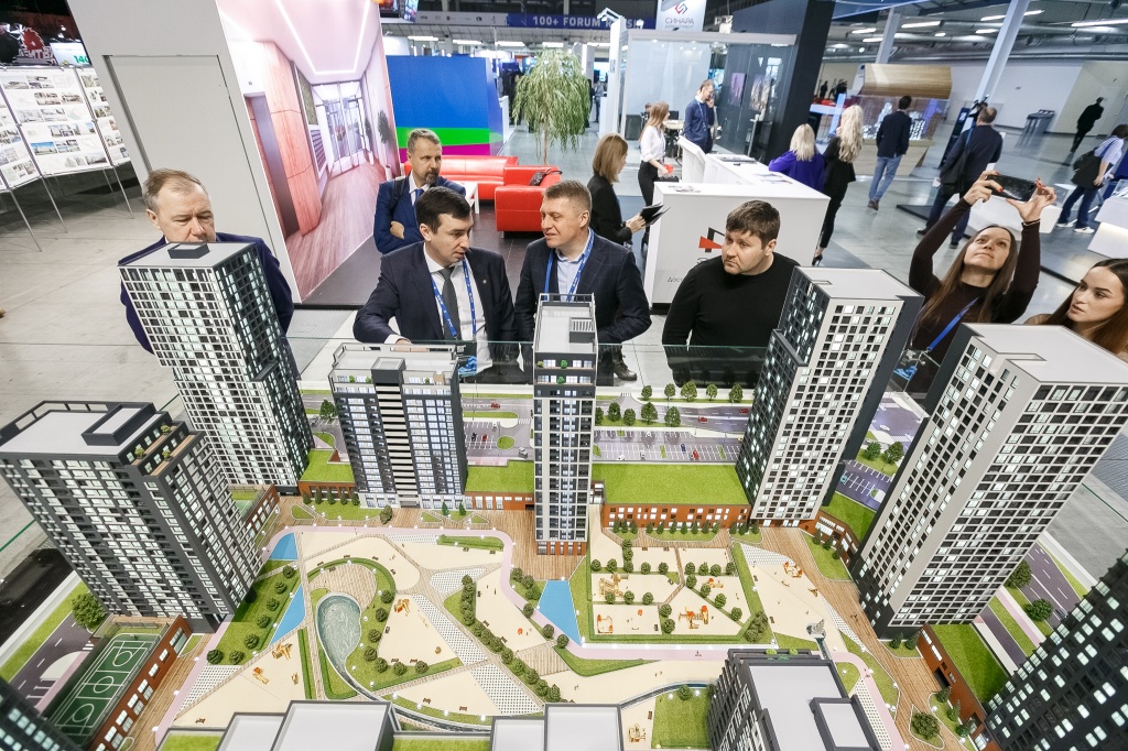 100+ Forum Russia