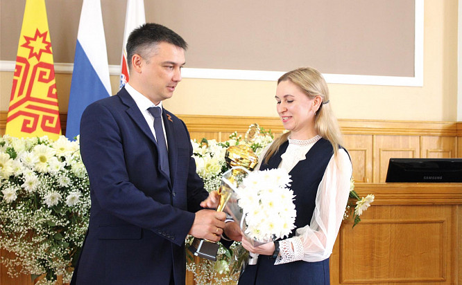 Учат в школе